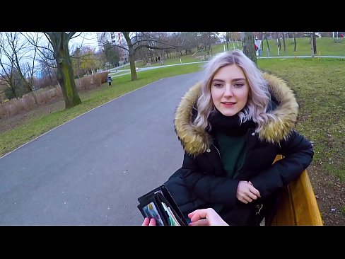 ❤️ Swallows cum panas muhrim pikeun duit - blowjob di taman ku Eva Elfie ❤❌ seks super di urang ﹏